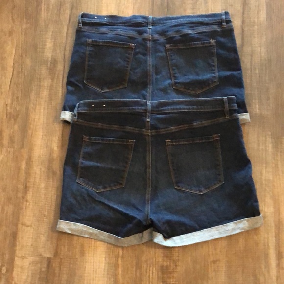 (2) Pairs of Loft Jean Shorts - Picture 3 of 9